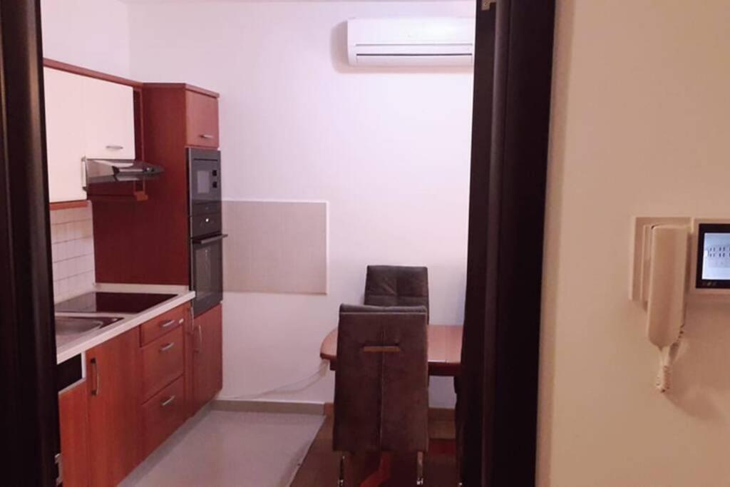 Apartman Franko - Uz Parking Pula Luaran gambar
